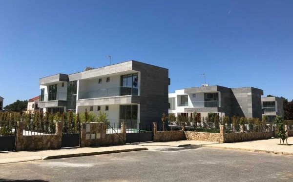 Electrical, home automation and telecommunications installation of villas in Cascais